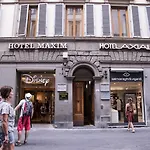 Maxim Axial Hotel 3*