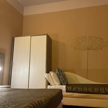 Maxim Axial Florence