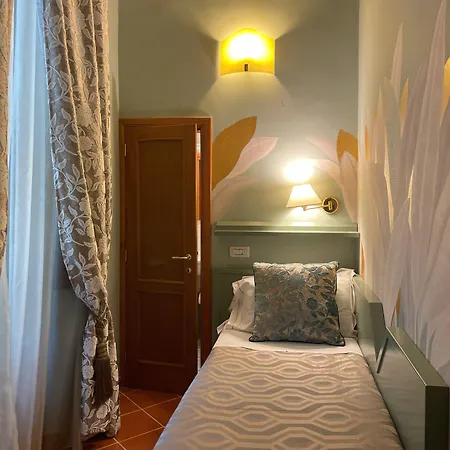 Maxim Axial Szálloda 3*
