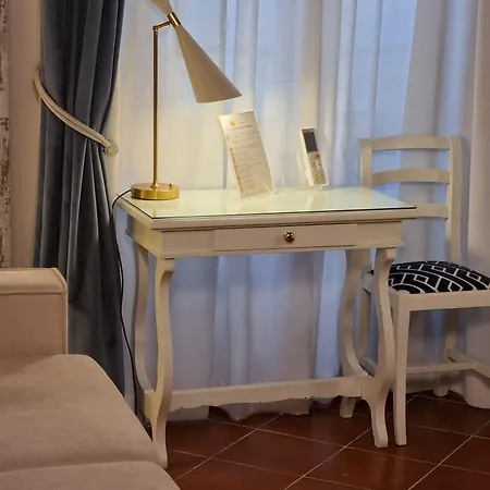 Maxim Axial Florence