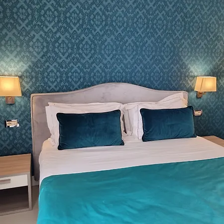 Hotel Maxim Axial