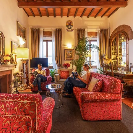 Maxim Axial Hotel 3*